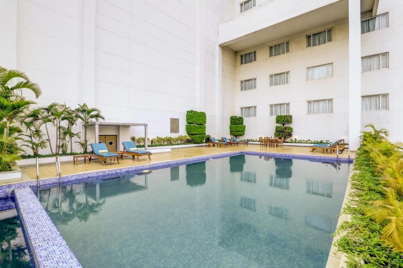 Lemon Tree Hotel Electronics City Bangalore Exterior photo